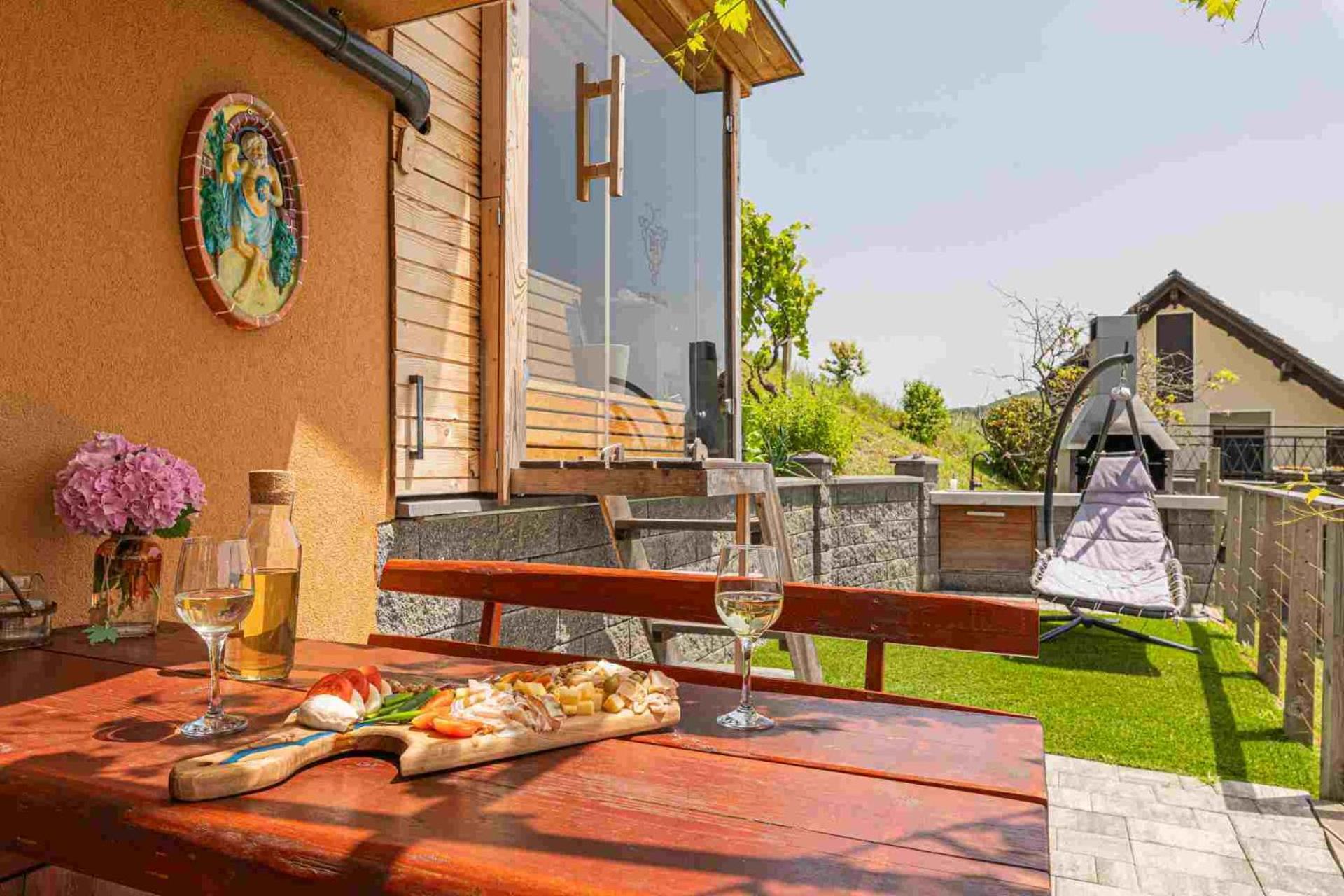 Vineyard Cottage Soncni Gric Trebnje Bagian luar foto